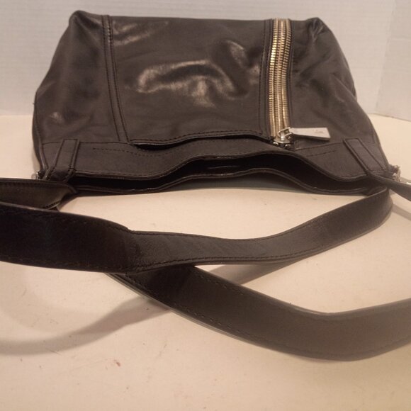 FRYE "Lena" Smooth Black Leather Tote Chunky SIlver ZIppers Detail, 3-Side Open - Picture 15 of 15